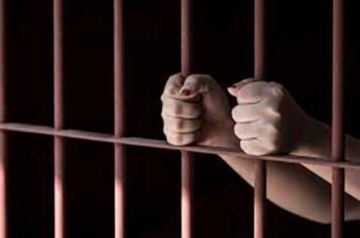 Un papá violaba a sus dos hijas desde muy pequeñas