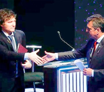 Massa y Milei confrontan modelos en debate final