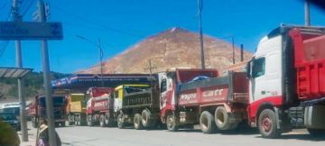 Choferes temen que la subvención se corte: la escasez de diésel sigue