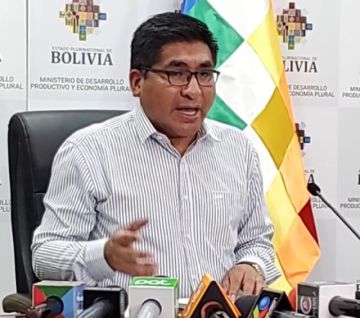 Ministro Huanca reprocha presunta actitud que tuvo Evo Morales en la reunión del Trópico