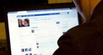 Santa Cruz: Encarcelan al hombre prostituía a su niña de 11 años en redes sociales