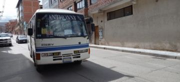 Por decisión de los dirigentes de los cuatro gremios del transportepúblico, los choferes intentan subir el precio de los pasajes del adulto mayor, universitario, normalista y escol