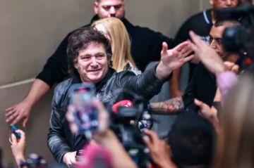 Conan, Fátima y rock and roll: Javier Milei en tres actos