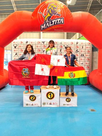 La potosina Karen Condori logró la medalla de oro en 400 metros libres.