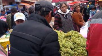 Las calles colapsan por compras antes de Año Nuevo en Potosí 