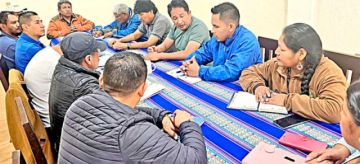 Gobierno desmiente a Evo sobre un plan en su contra