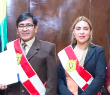 Contratos con medios matizan la pugna interna en el Concejo