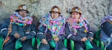 Veladas precedieron la Bajada del Tata Q'aqcha en Potosí. FOTO FEDECOMIN RL