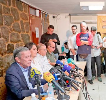 Caracas: Exclusión de Machado causa rechazo de expresidentes