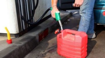 ANH identifica a hombre que acopiaba gasolina y secuestra 350 litros en Santa Cruz