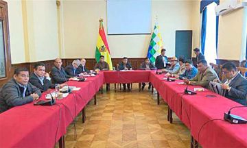 Partidos acuerdan elaborar nuevo proyecto de ley para las judiciales