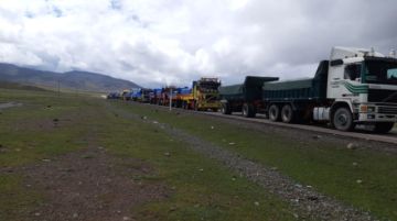 Reportan que más de cien vehículos están varados por bloqueo en Cruce Ventilla
