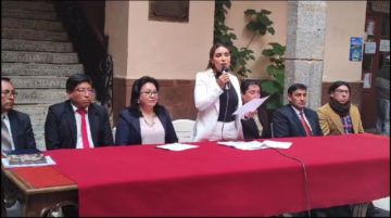 Alcaldesa interina presentó nuevo gabinete de secretarios