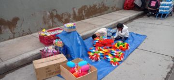 Desde muy temprano se formaron filas en las carnicerías pero también en los lugares donde se vende la qoa e incluso en los comercios de expendio de adornos para las viviendas.