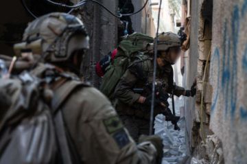 El Ejército israelí mantiene sus ataques en varios puntos de Gaza en el día 131 de guerra