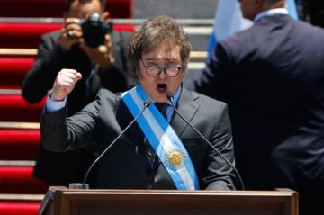 Argentina prohíbe el lenguaje inclusivo en la administración pública por su “uso político”