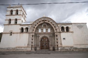 Demandan la urgente intervención del templo de Tomave