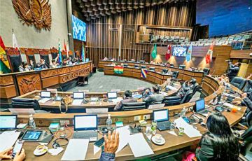 Evistas y opositores frenan los créditos en el Senado