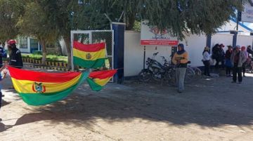 Pobladores toman instalaciones de YPFB de Uyuni pidiendo alcantarillado