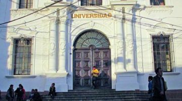 Defensoría acude a la justicia para revocar resolución que obliga a universitarios a censarse en Sucre