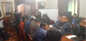 Instalarán una planta piloto para tratar agua ácida en Colquechaca