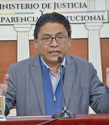 Ministro advierte “fracaso” si hay cuoteo de candidatos