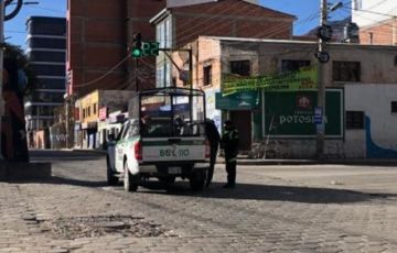 La totalidad de la Policía Boliviana está en los controles en el día del Censo 
