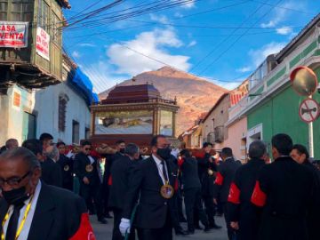 La Procesión del Santo Sepulcro es una de las más tradicionales de la Villa Imperial.