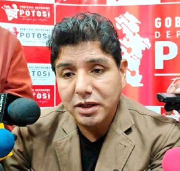El Sedes fumiga unidades educativas que presentaron casos de resfríos