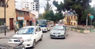 Alcaldía recibe impuestos de 63 mil autos, pero otros no aportan