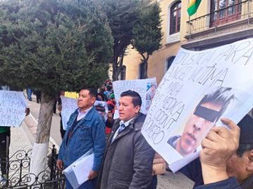 Papá denuncia que la cara de su hijo fue desfigurada