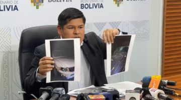 Una turba ataca con palos y explosivos a efectivos antidrogas en el Trópico de Cochabamba