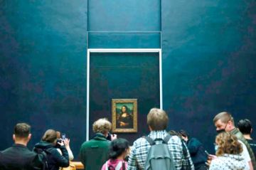 Estudian poner ‘La Gioconda’ en sala separada en el Louvre