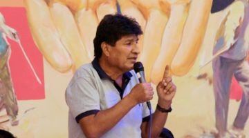 Evo: “El Gobierno empezó a acabar con la democracia, después de destrozar la economía”