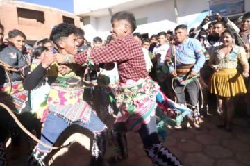 Reportan heridos en condiendas por Tinku,  la fiesta continúa hoy
