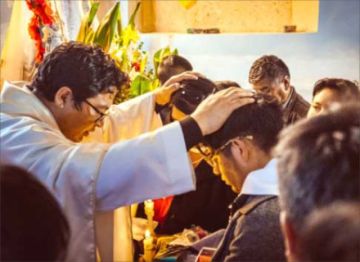Pati Pati celebró más de 300 bautizos en  devoción a la Virgen