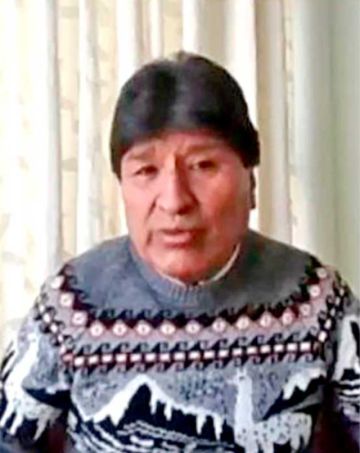 Evo acepta congreso, pero sin que le afecte