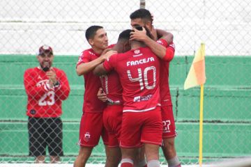 Los azucareros celebran la apertura del marcador.