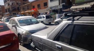 Incautan tres vehículos por intento de comprar gasolina con B-sisa falso en Potosí