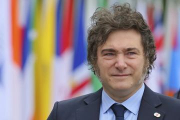 Javier Milei llama a Pedro Sánchez “cobarde” y dice que “aplica el modelo de Maduro”
