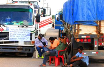 Gremiales buscan acción conjunta con el transporte pesado y el arcismo ve confabulación