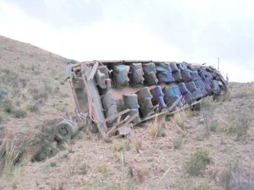 Bus sin placas se despeña y causa la muerte de siete