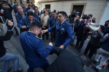 Enfrentamientos en Plaza Murillo.