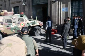 Juan José Zúñiga habló de un “apoyo de embajadas” y pidió que le acompañen a reunión con Arce, según general