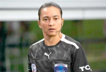 Terna arbitral femenina dirigirá Bolivia-Panamá