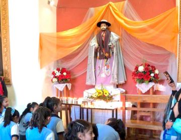 Inician las veladas a San Bartolomé