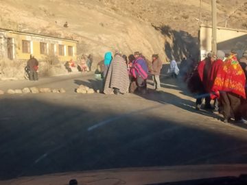 Reportan bloqueo en la vía Potosí - Tarija
