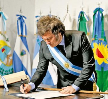 Milei firma Pacto de Mayo con 18 de 24 gobernadores