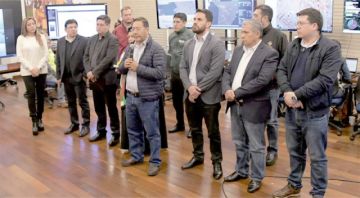 Arce anuncia llegada de combustible tras gestionar colaboración de Boric