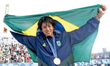 El brasileño Akio logra bronce en  el skateboarding 